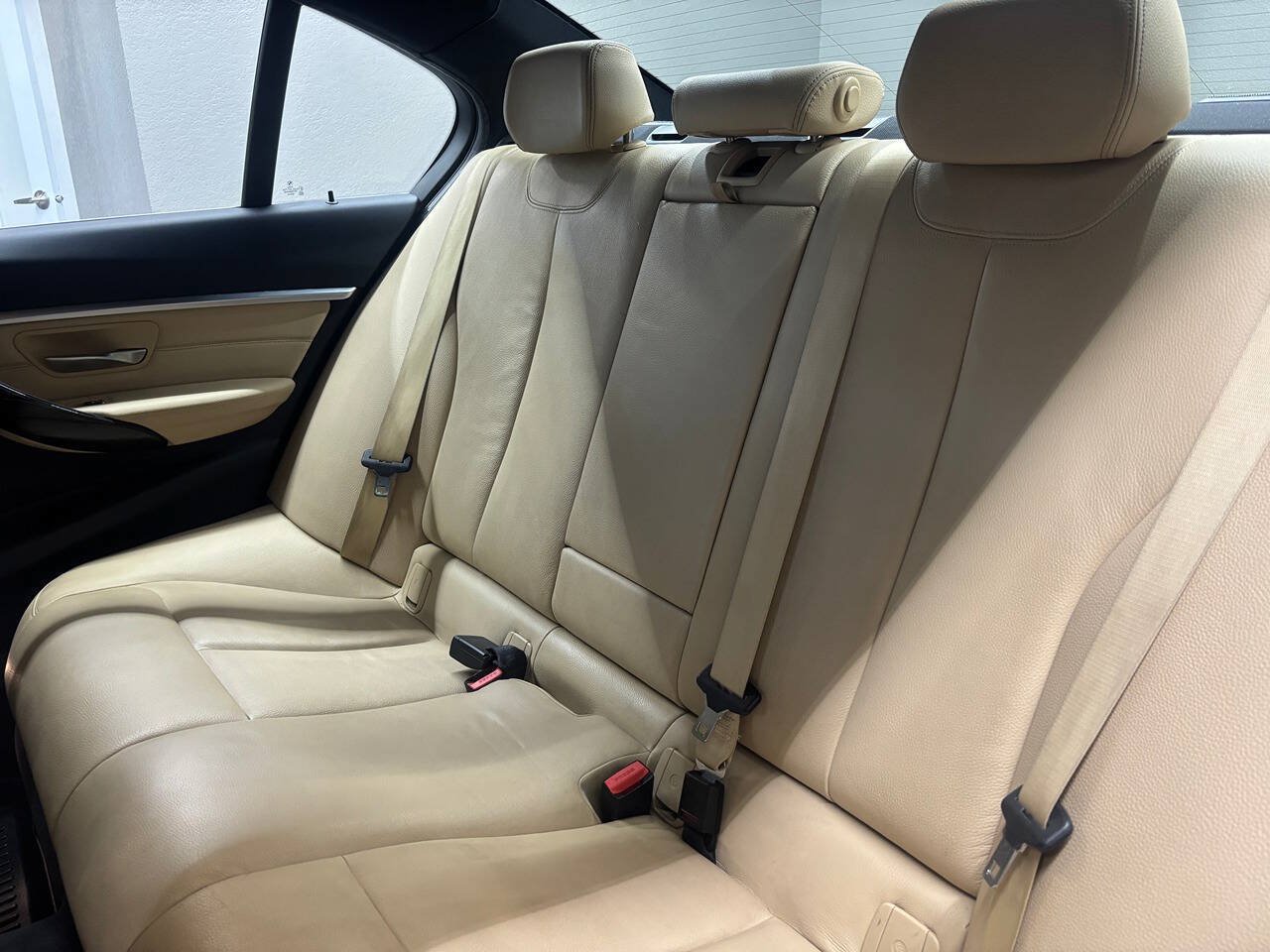 Used 2018 BMW 330i xDrive Sedan AWD/4WD image 18