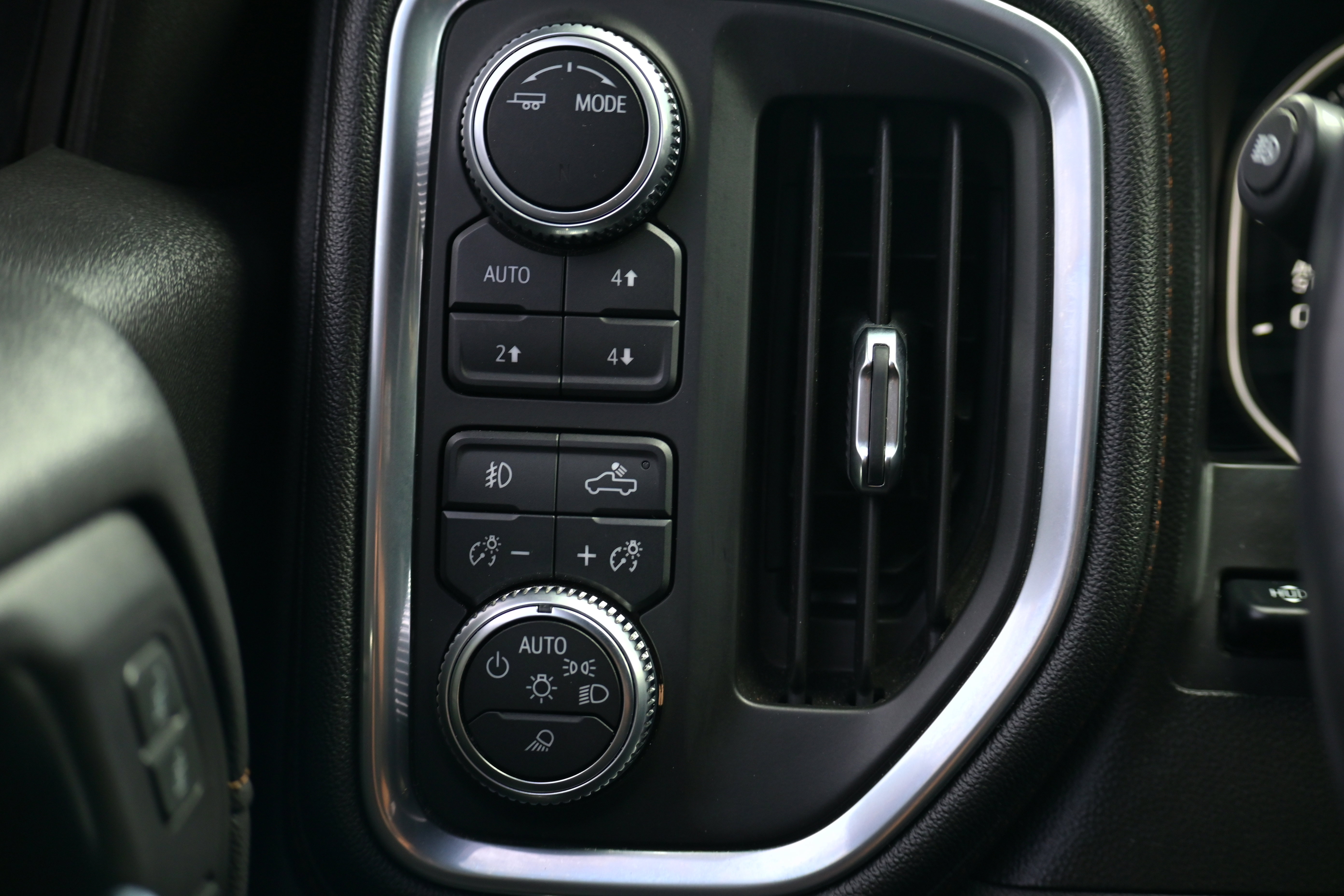 Used 2020 GMC Sierra 1500 AT4 w/ AT4 Premium Package image 29