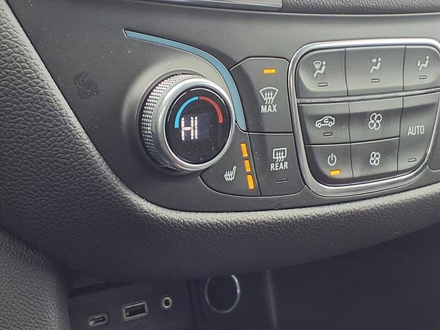 Certified 2024 Chevrolet Equinox LT w/ LPO, Floor Liner Package image 5