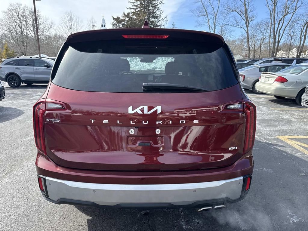 Used 2023 Kia Telluride S w/ S Sunroof Package image 4