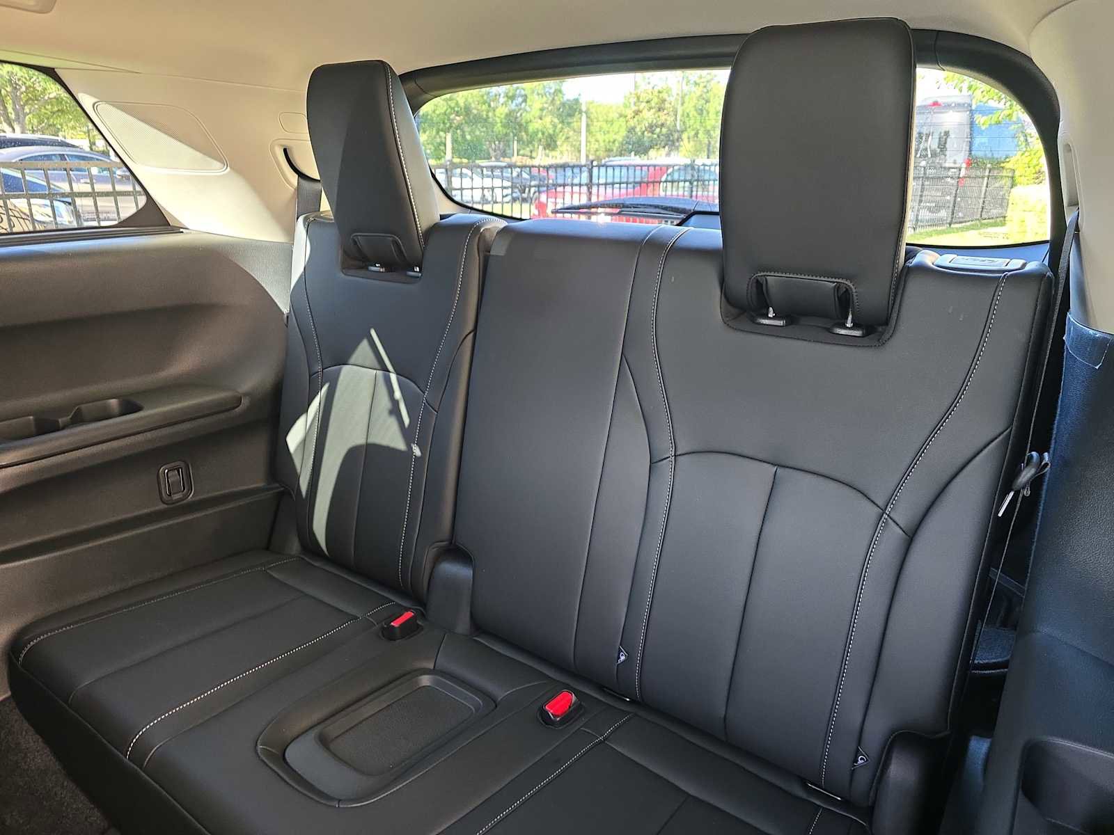 Certified 2026 INFINITI QX60 Luxe w/ Cargo Package FWD image 20