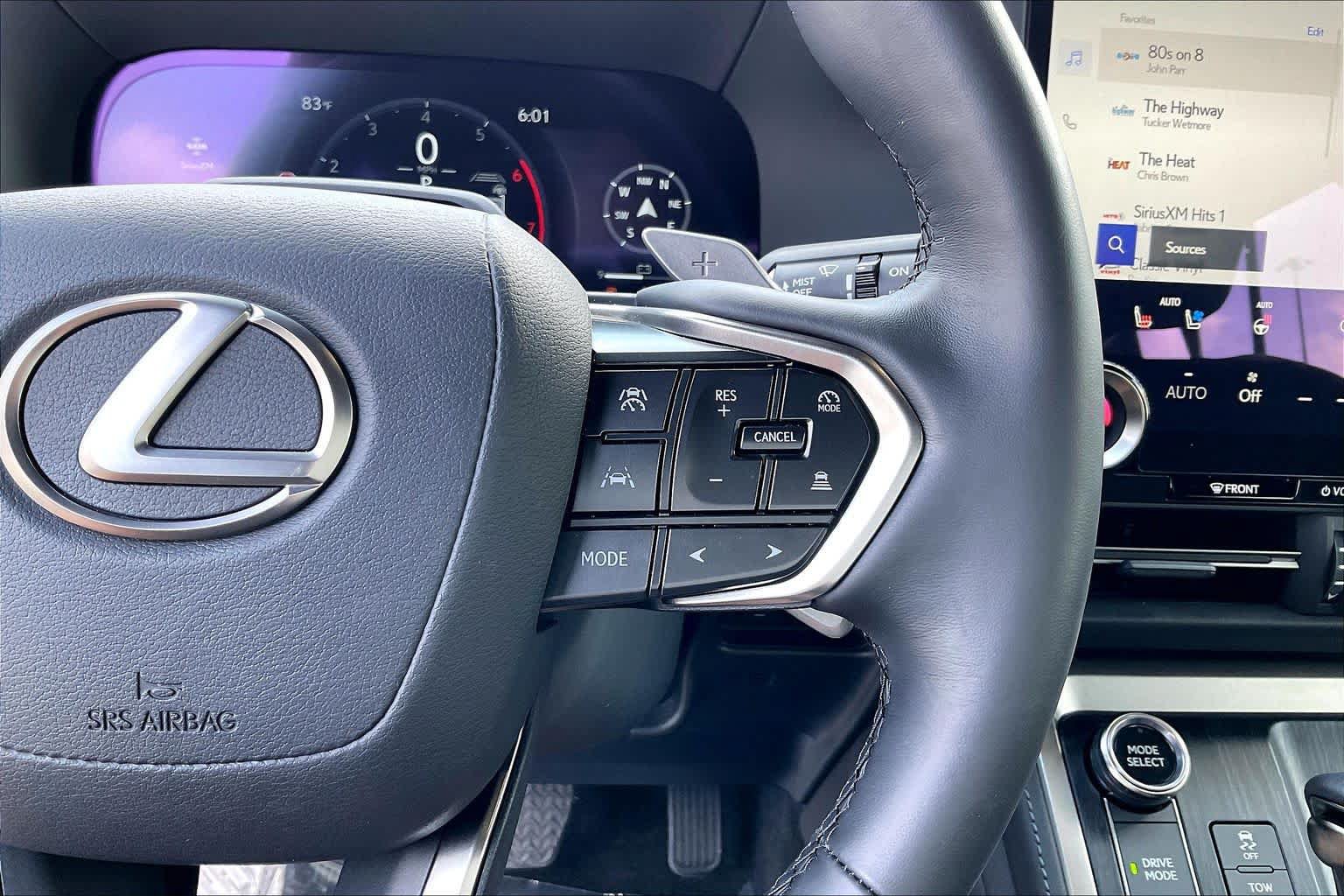 Used 2025 Lexus GX 550 w/ Cold Area Package AWD/4WD image 19