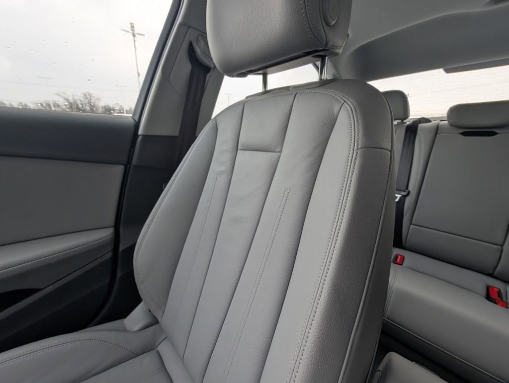 Used 2019 Audi A4 2.0T Premium Plus image 13