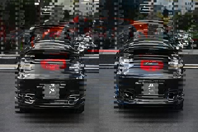 Used 2010 Porsche 911 Turbo image 23