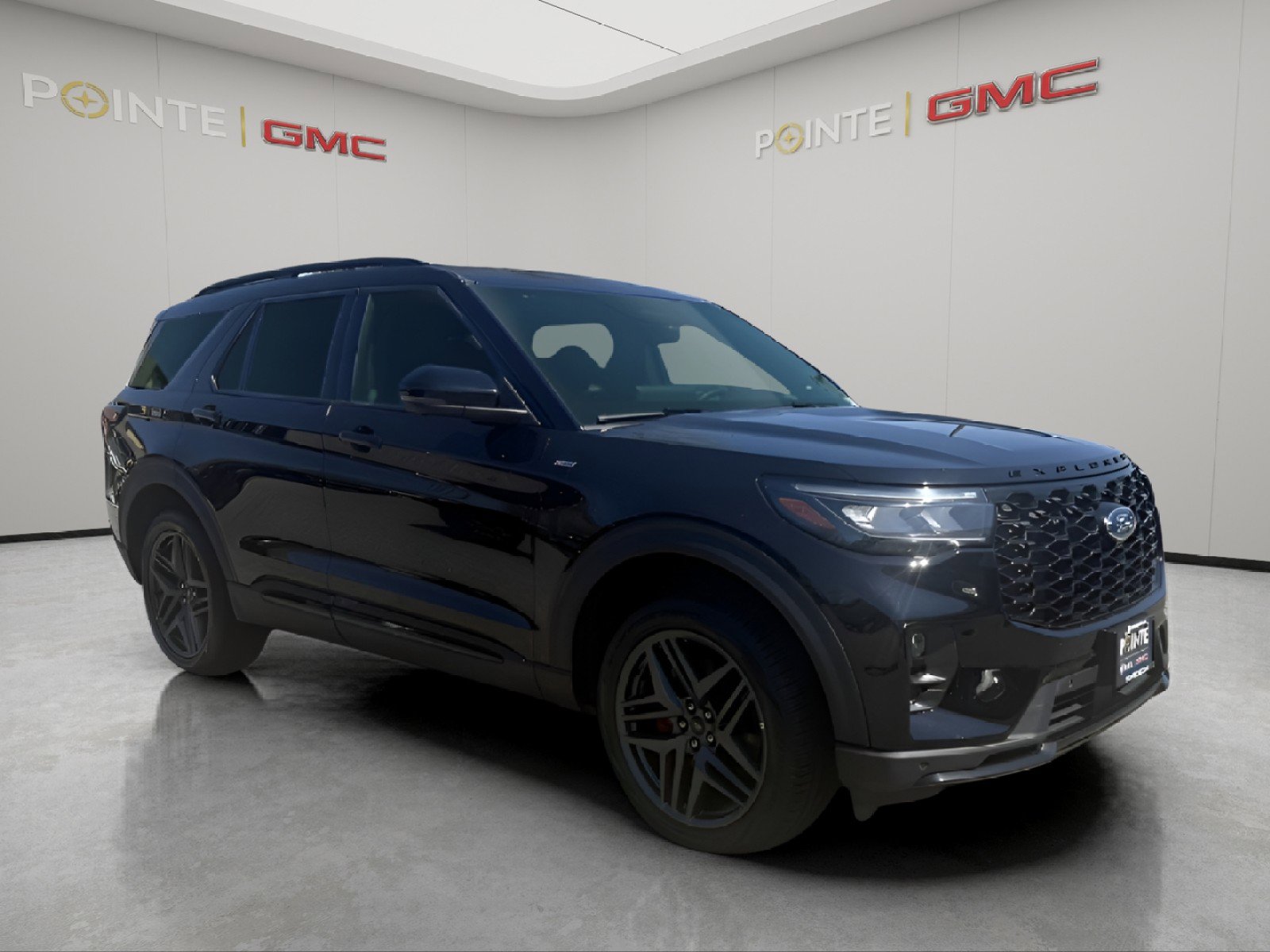 Used 2025 Ford Explorer ST-Line w/ ST-Line Street Pack image 33