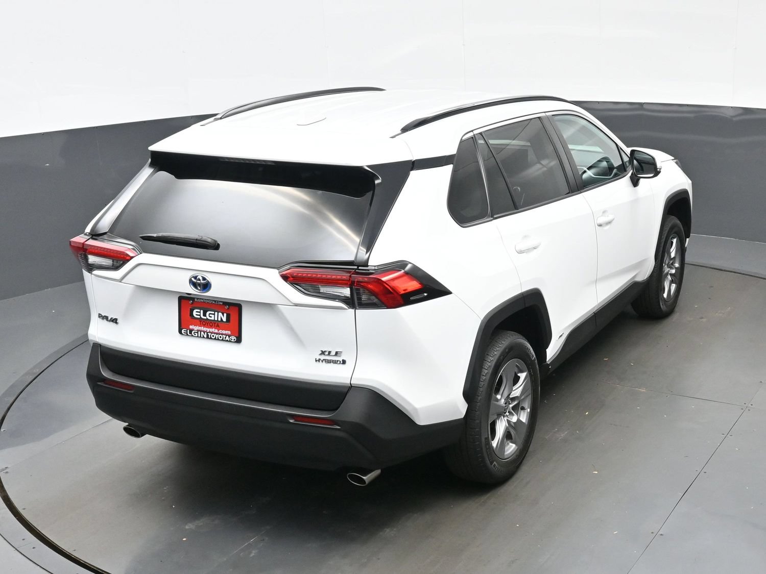 Used 2022 Toyota RAV4 XLE AWD/4WD image 40