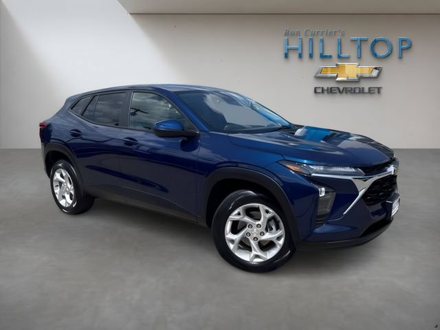 Used 2024 Chevrolet Trax LS w/ LS Convenience Package FWD image 1