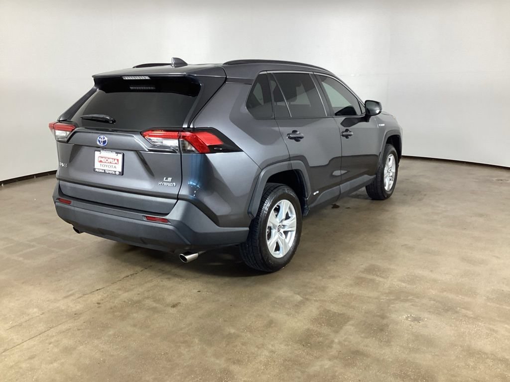 Used 2021 Toyota RAV4 LE AWD/4WD image 6