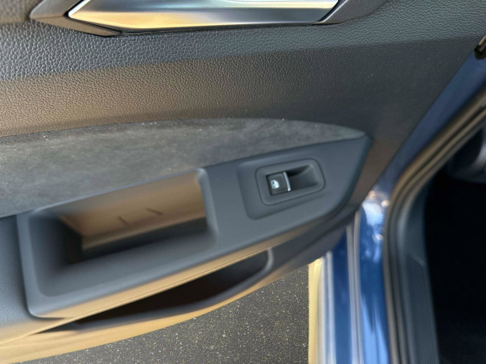 New 2026 Volkswagen Golf S image 12