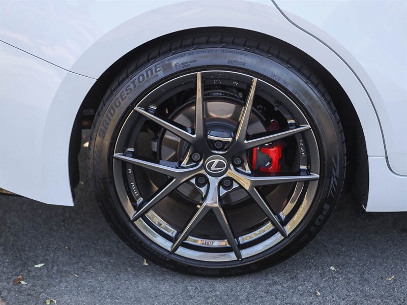 Used 2026 Lexus IS 350 F Sport w/ Accessory Package Z1 RWD image 13