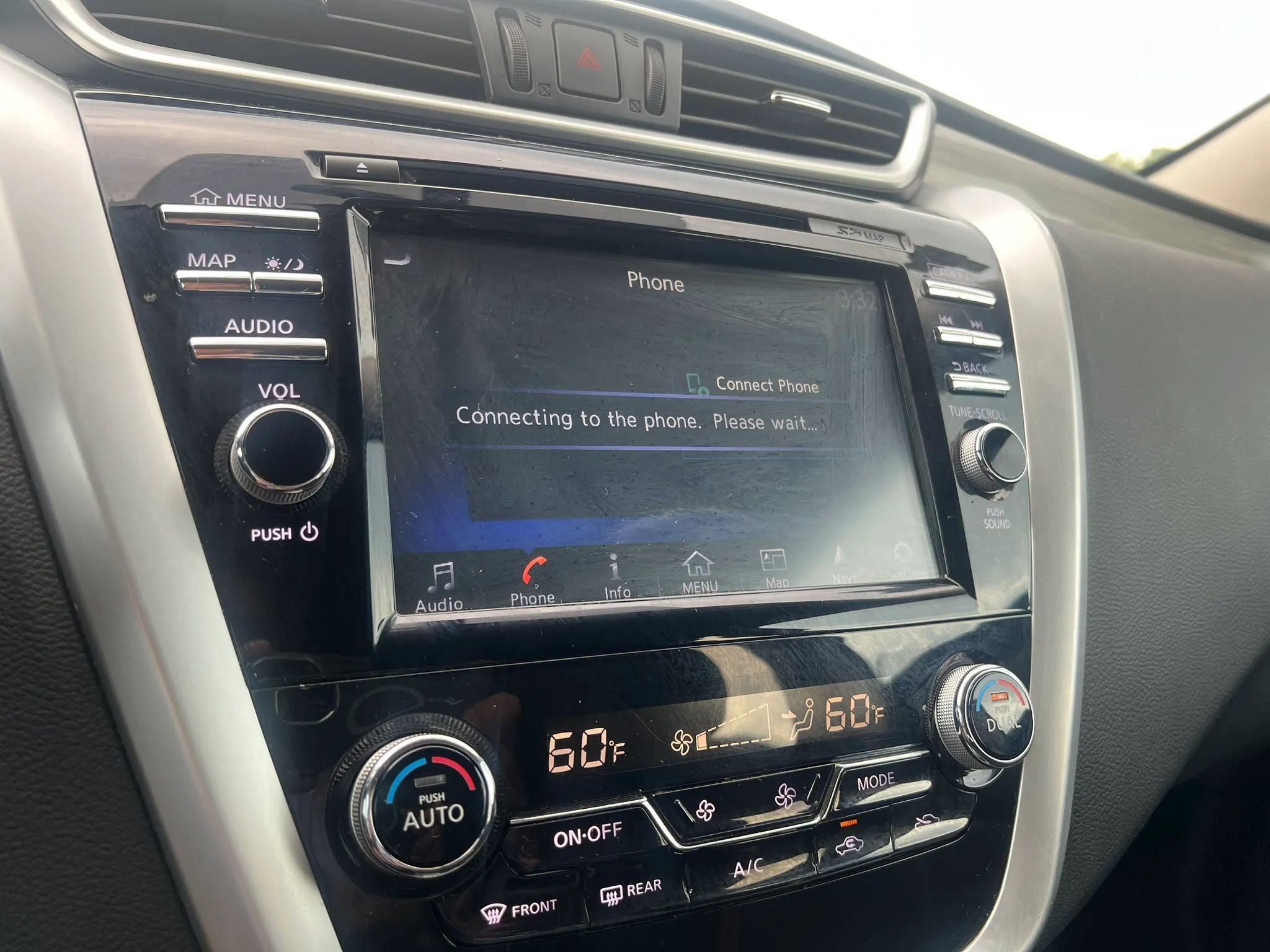 Used 2017 Nissan Murano S w/ Navigation Package image 14