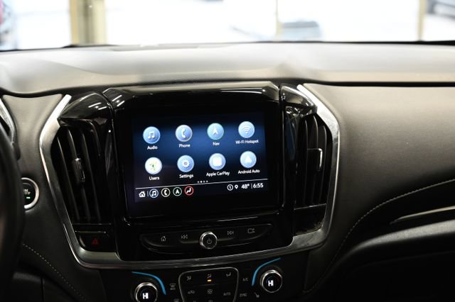 Used 2023 Chevrolet Traverse LT w/ LT Premium Package image 16