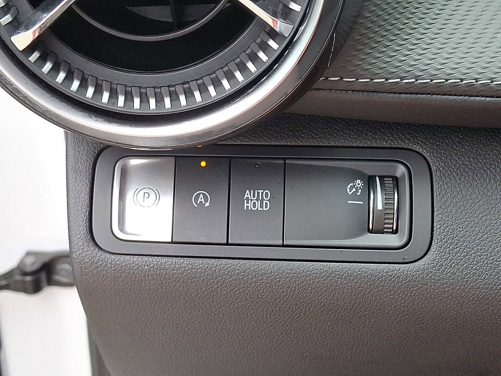 Used 2025 Chevrolet Equinox LT w/ Safety and Technology Package image 25