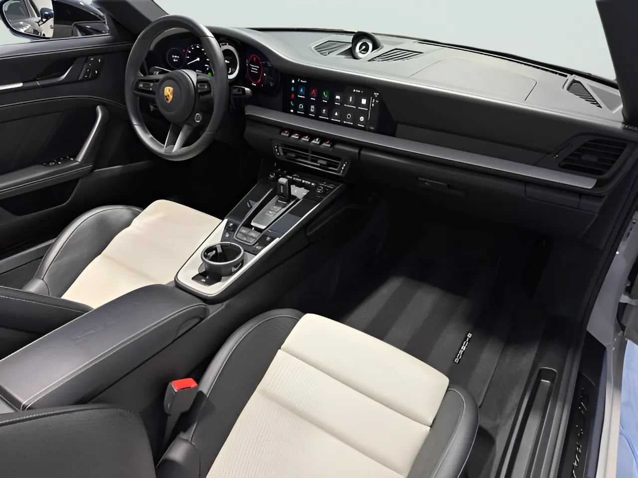 Used 2022 Porsche 911 Carrera 4 GTS AWD/4WD image 17