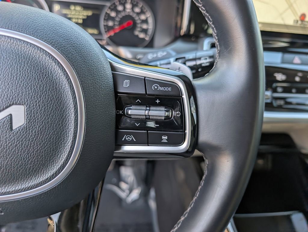 Used 2022 Kia Sorento SX w/ Panoramic Sunroof Package image 24