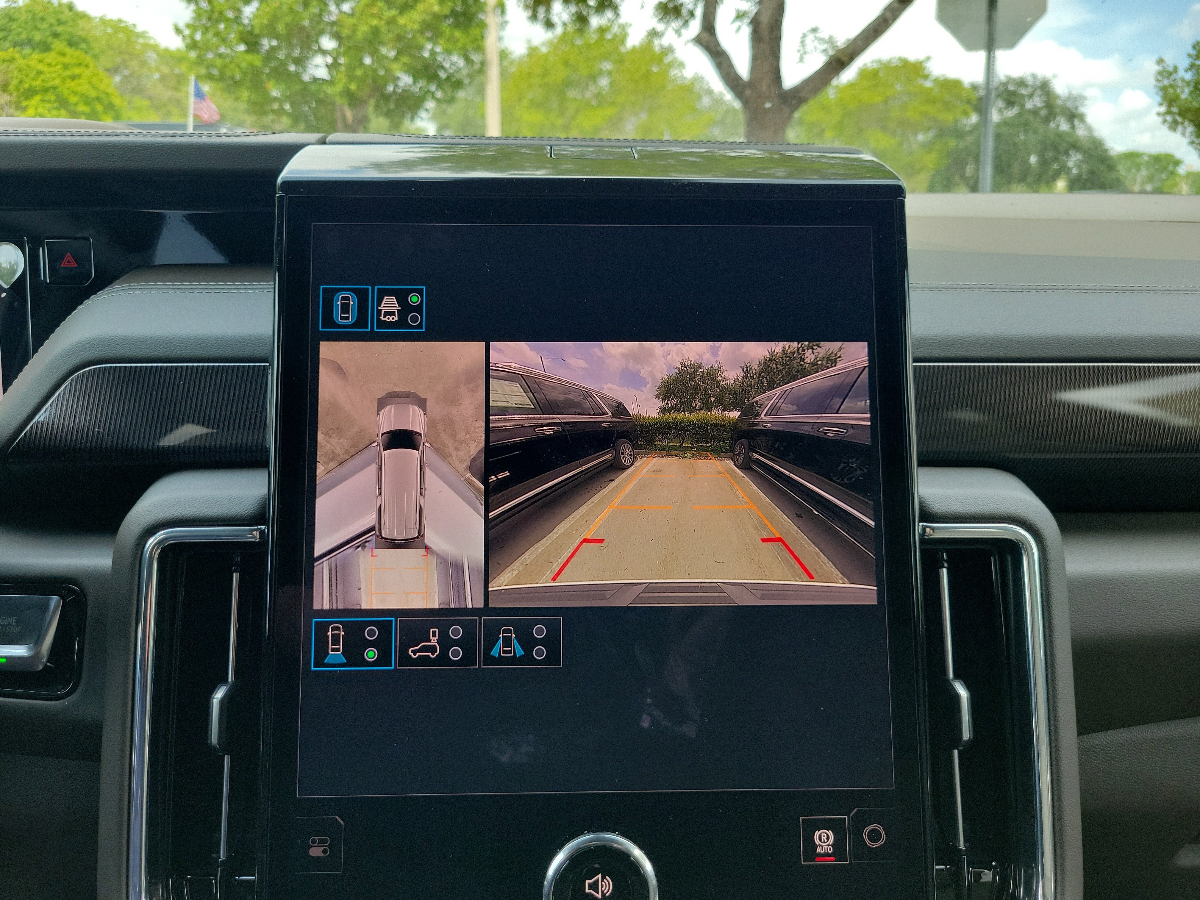New 2026 GMC Yukon XL Elevation RWD image 13