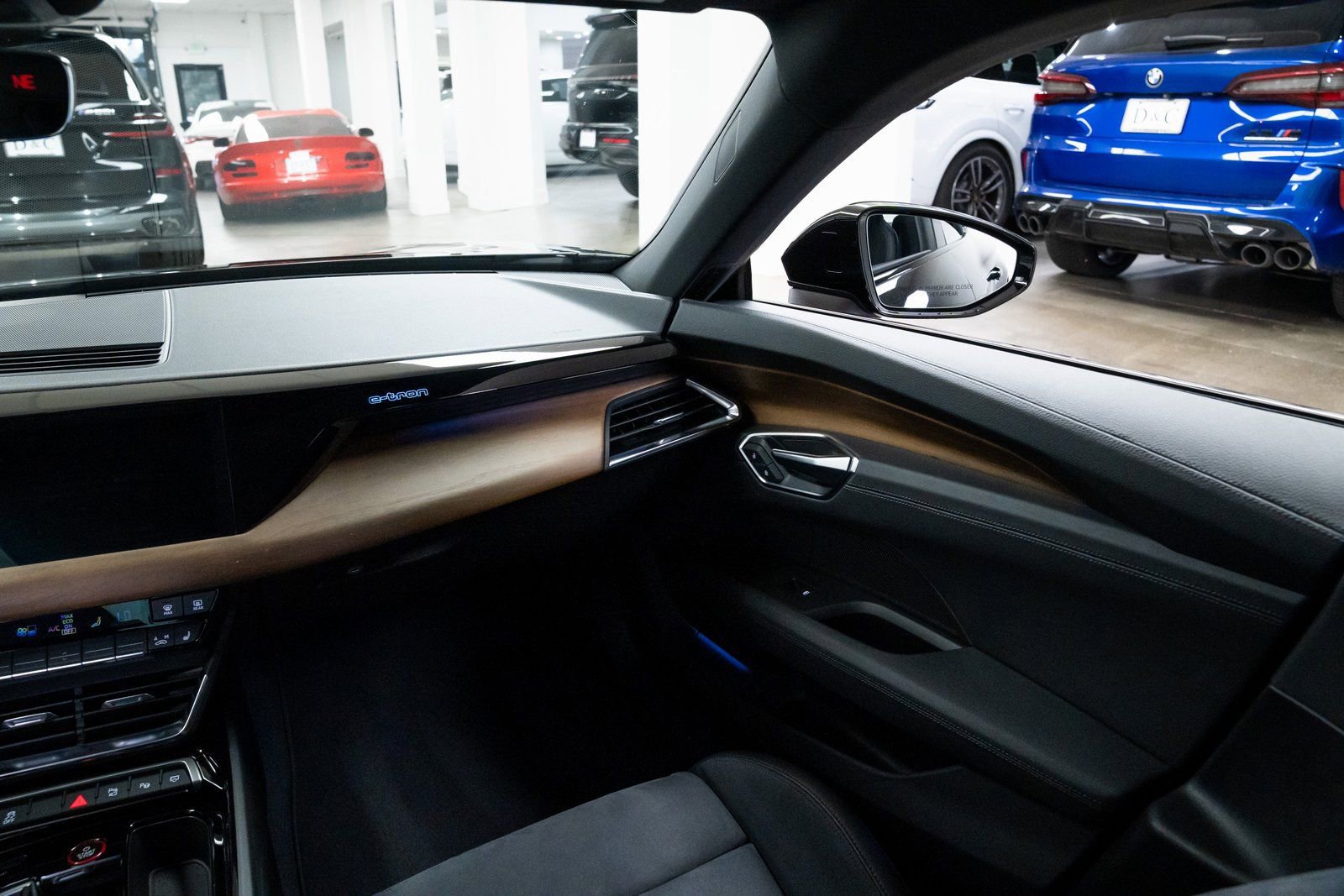 Used 2022 Audi e-tron GT Prestige w/ Prestige Package image 11