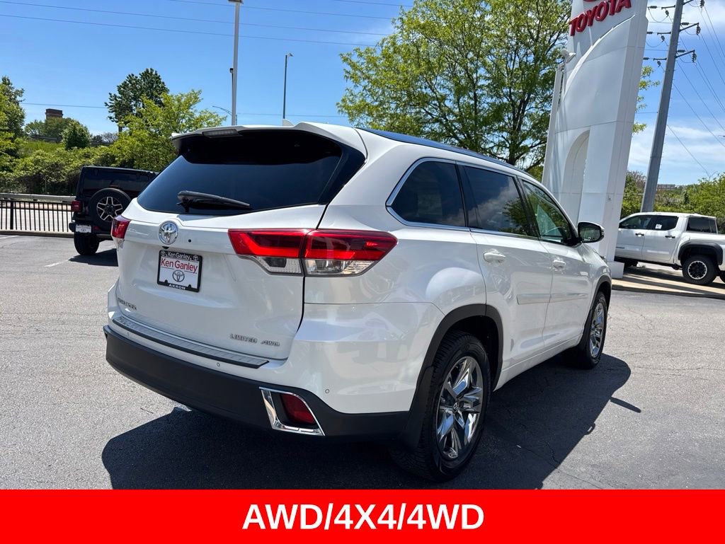 Used 2019 Toyota Highlander Limited Platinum AWD/4WD image 7