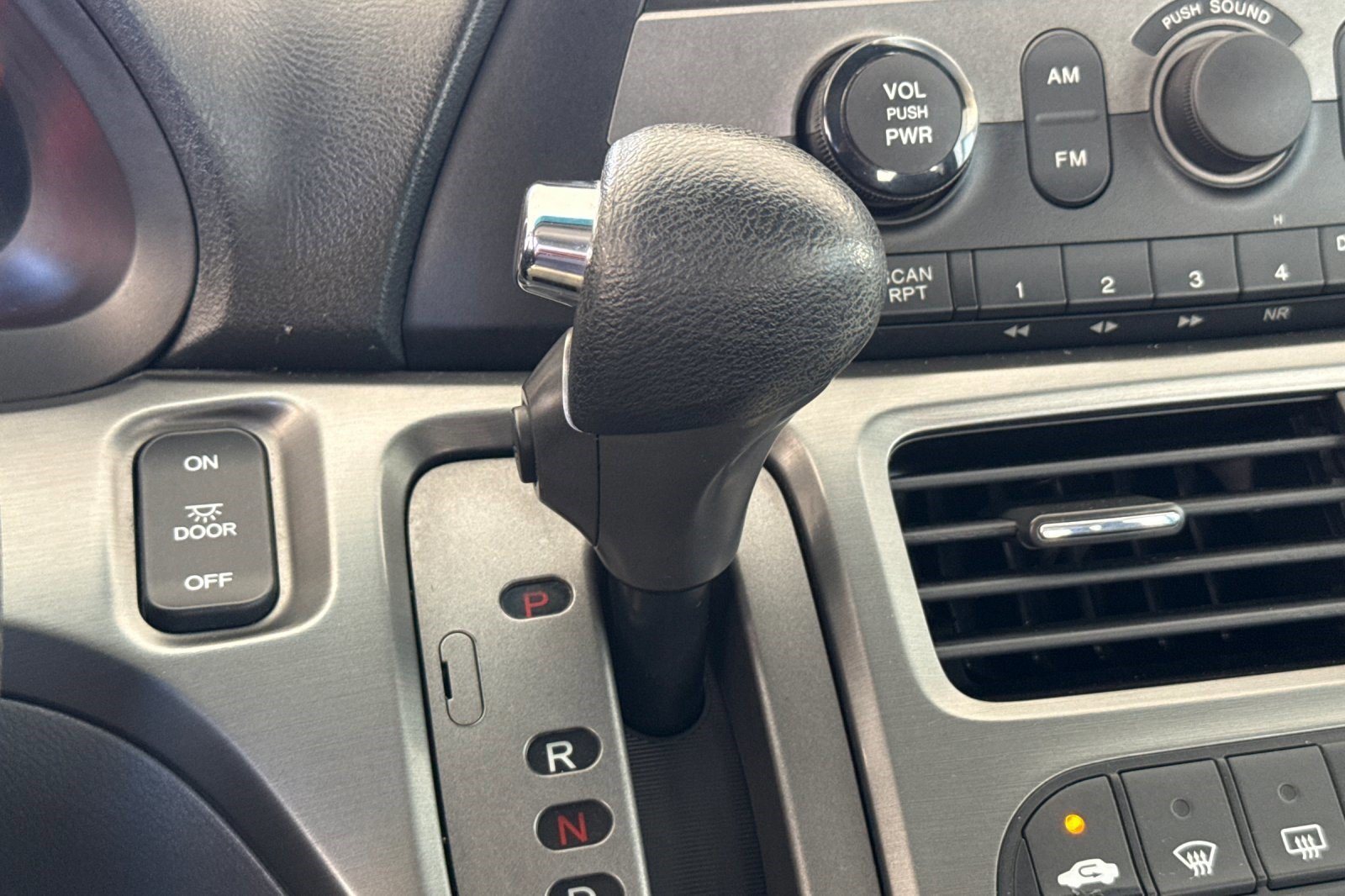 Used 2005 Honda Odyssey EX image 15