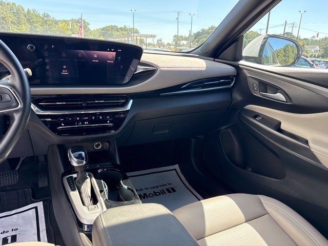 Used 2025 Buick Envista Avenir FWD image 24