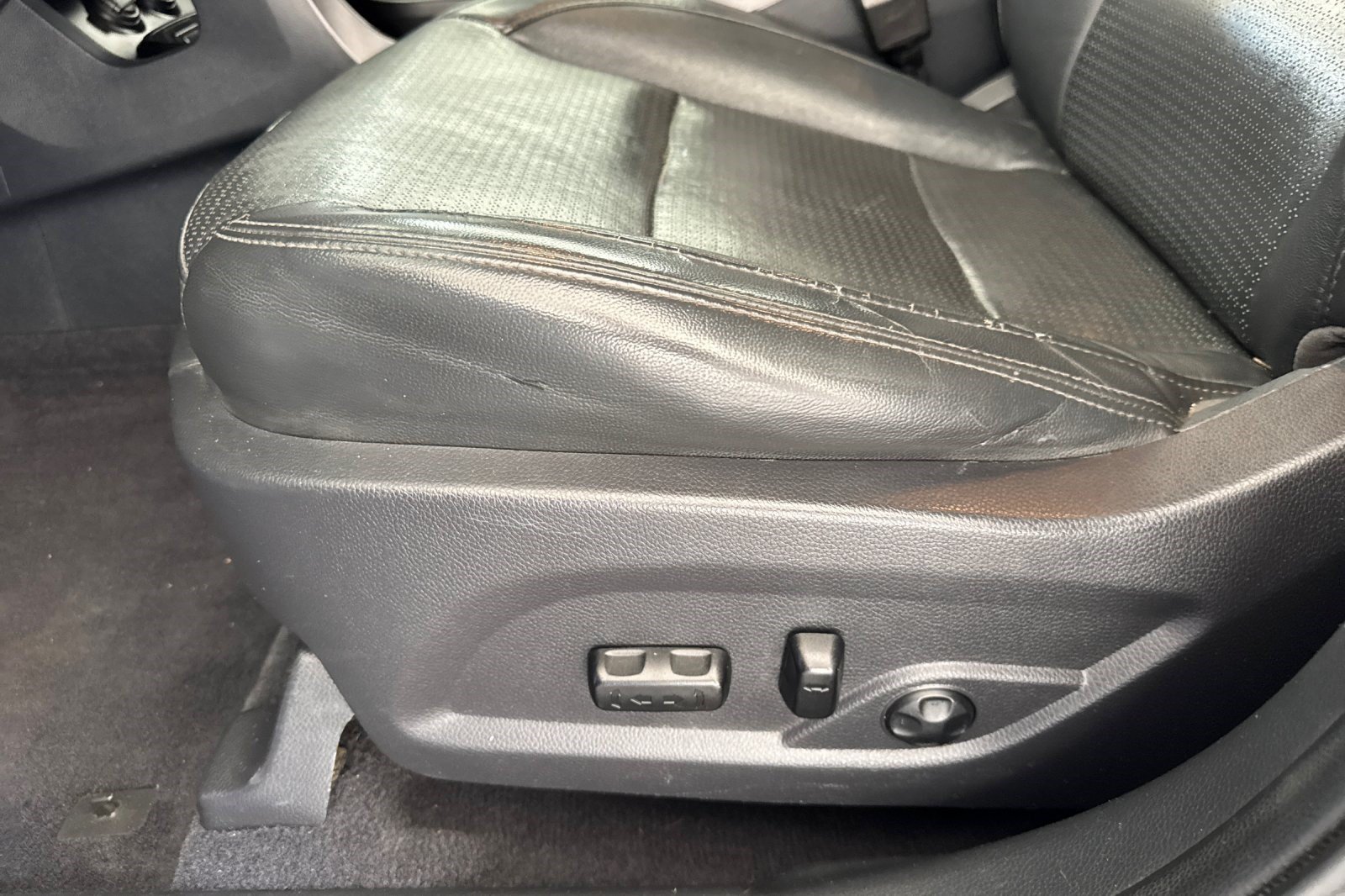 Used 2013 Hyundai Santa Fe Sport 2.0T AWD/4WD image 14