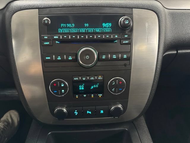 Used 2007 Chevrolet Avalanche LT w/ LT Preferred Equipment Group AWD/4WD image 39