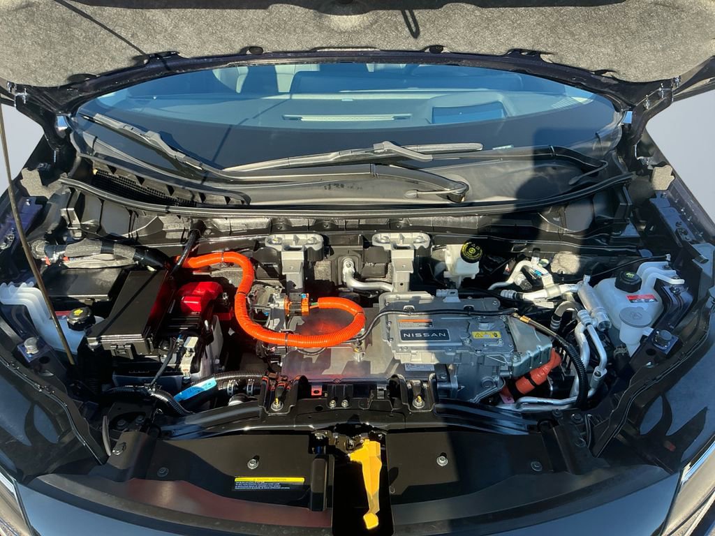 Used 2024 Nissan Ariya AWD image 18