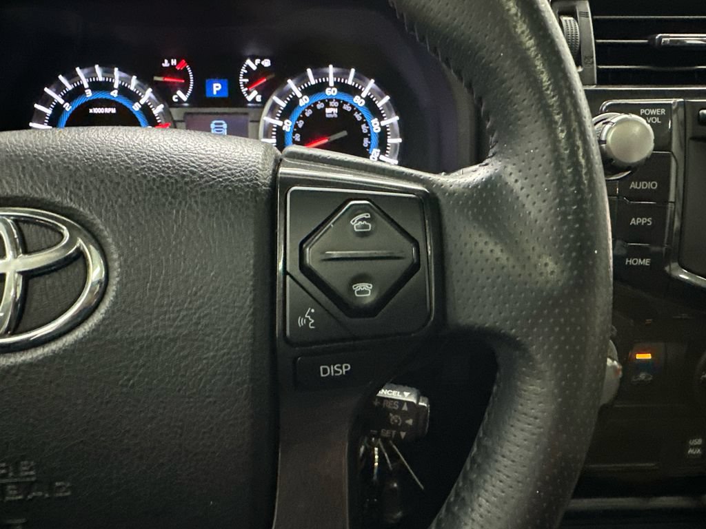 Used 2018 Toyota 4Runner TRD Off-Road Premium AWD/4WD image 27