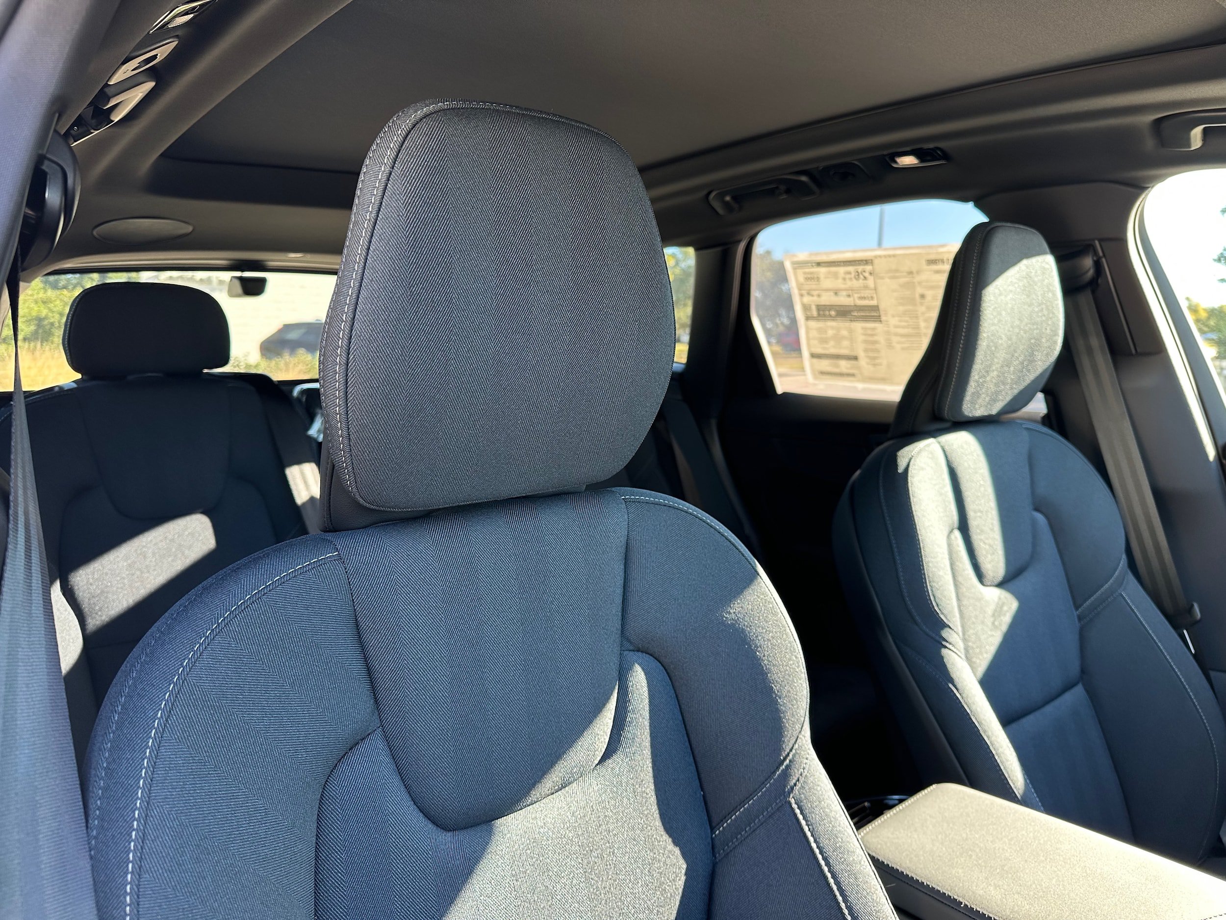 New 2026 Volvo XC60 B5 Ultra w/ Protection Package Premier AWD/4WD image 9