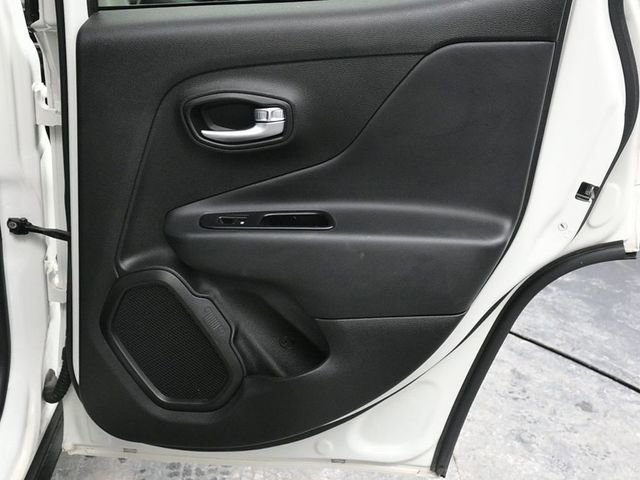 Used 2022 Jeep Renegade Limited image 11