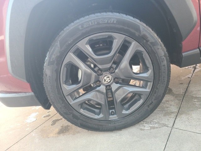 Used 2024 Toyota RAV4 Adventure image 12