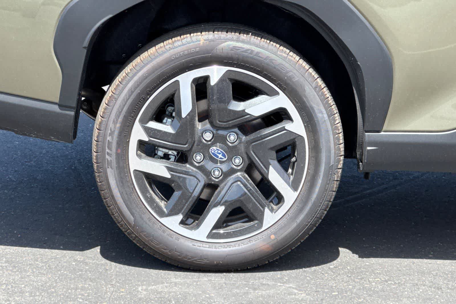 New 2026 Subaru Forester Limited AWD/4WD image 30
