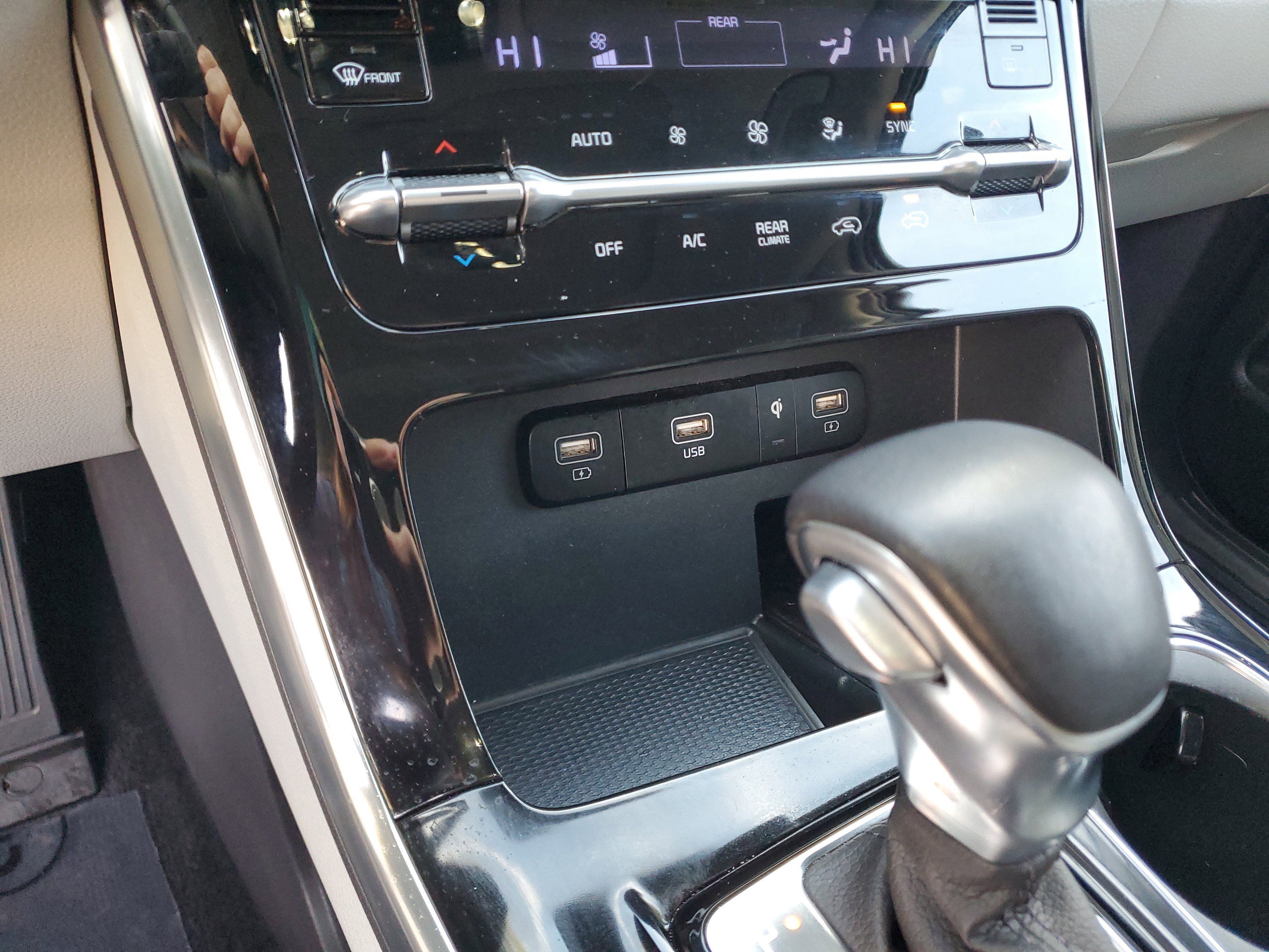 Certified 2023 Kia Carnival SX Prestige image 23