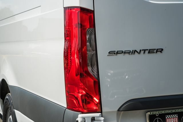 Used 2024 Mercedes-Benz Sprinter 2500 image 7