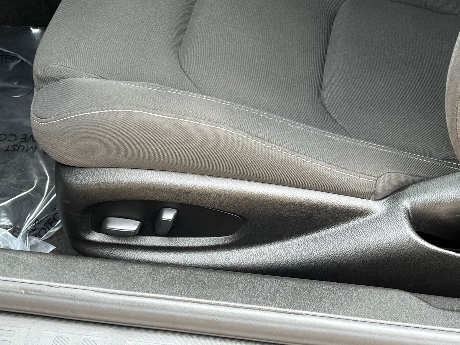 Used 2020 Chevrolet Camaro LS RWD image 19