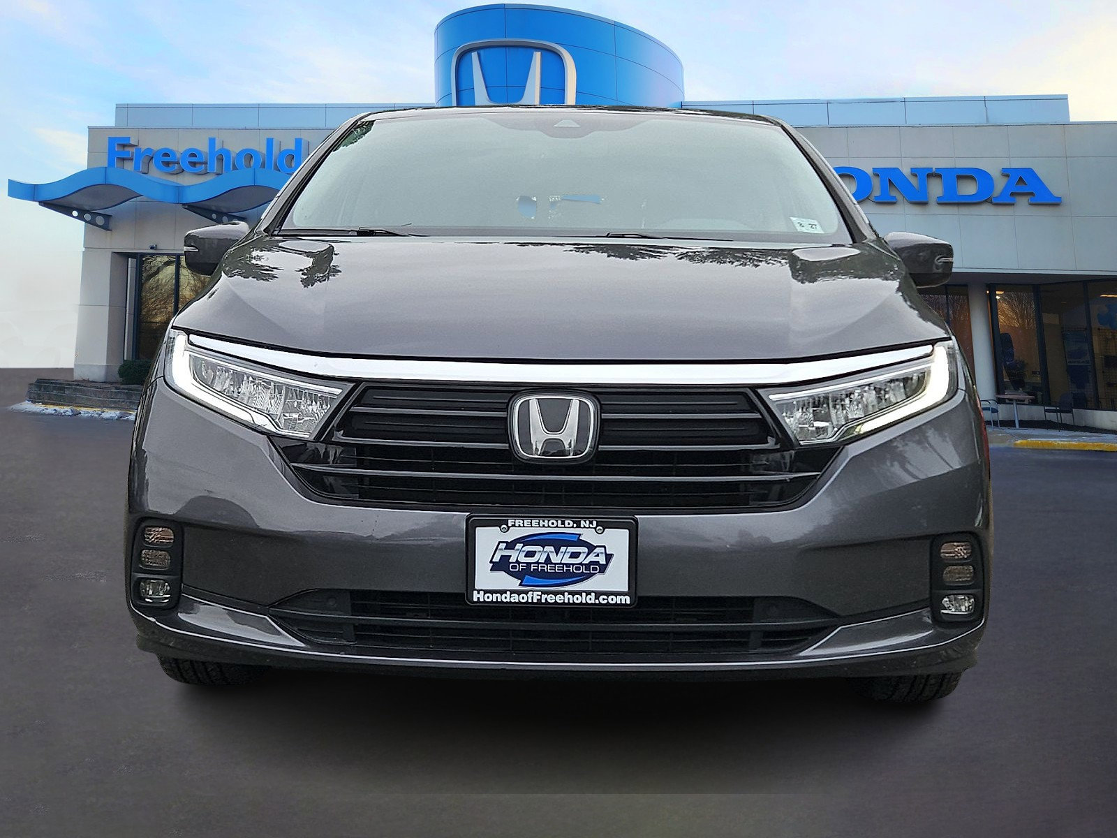 Used 2023 Honda Odyssey EX-L image 2