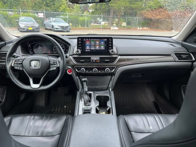 Used 2018 Honda Accord Touring image 9
