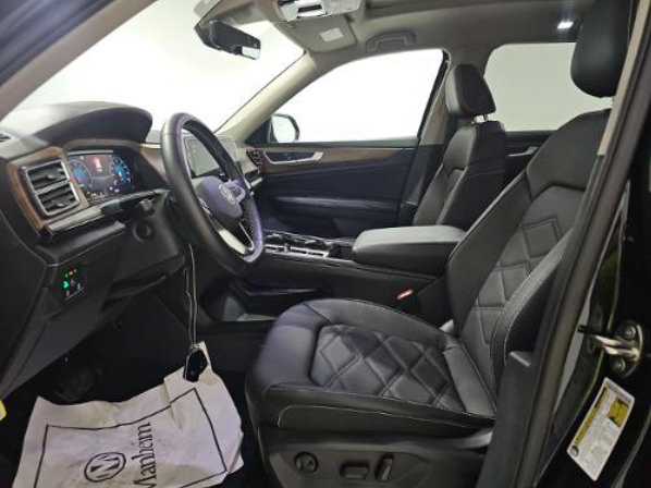 Used 2026 Volkswagen Atlas SE FWD image 4