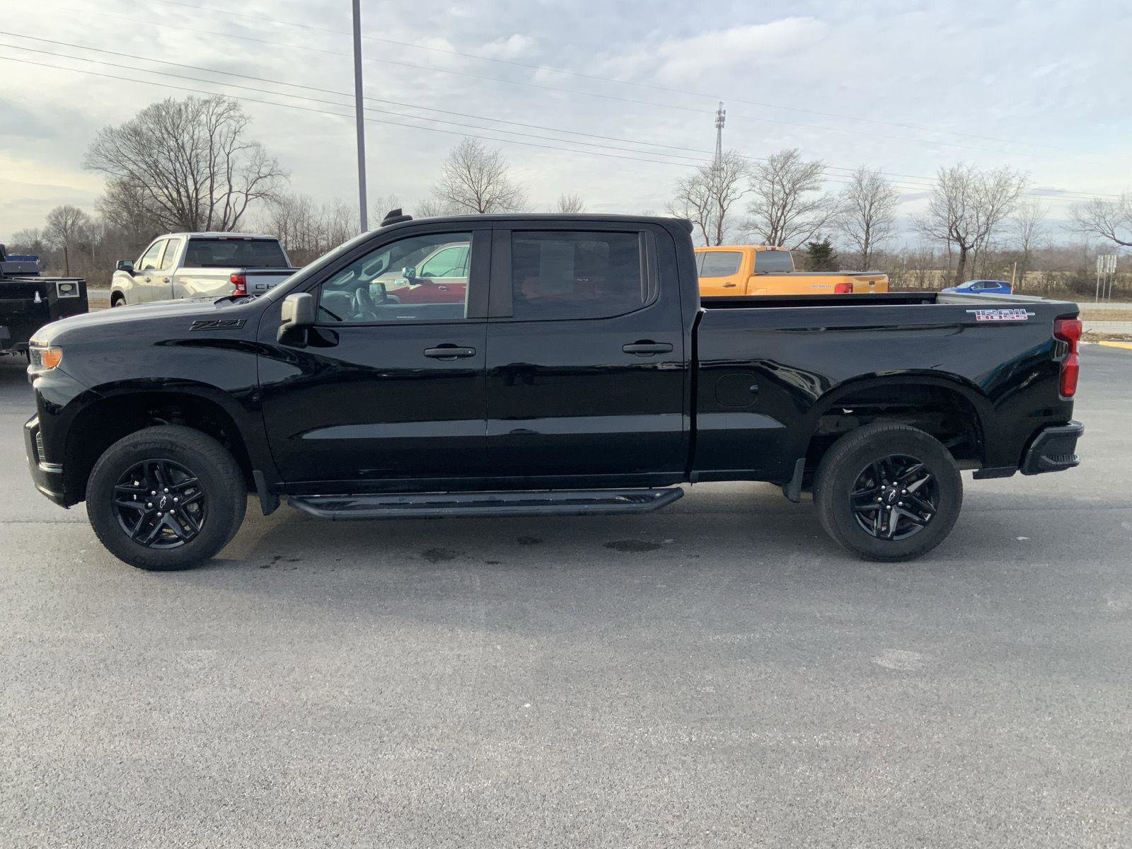 Used 2019 Chevrolet Silverado 1500 Custom Trail Boss w/ Custom Convenience Package image 5