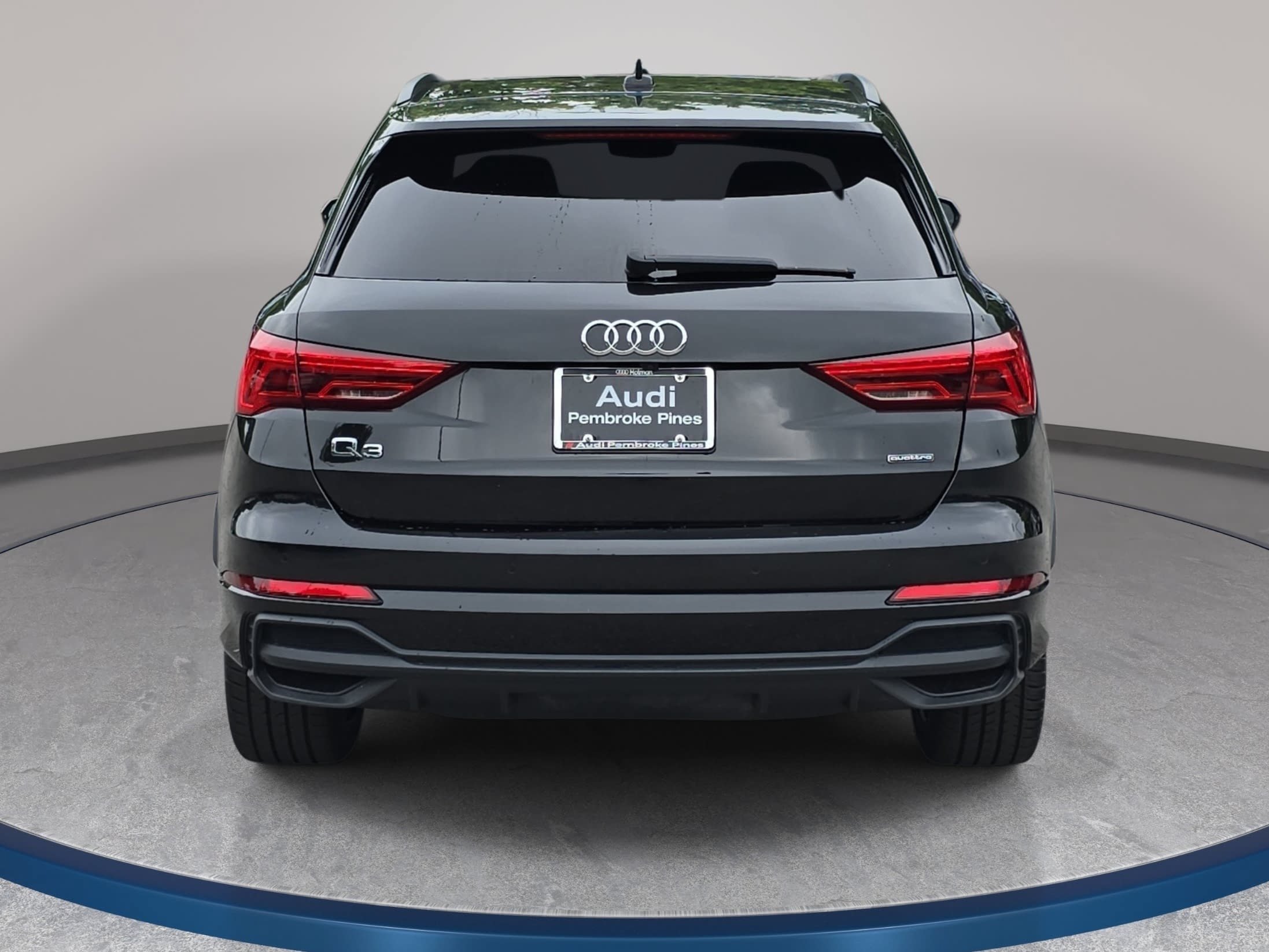 Used 2023 Audi Q3 2.0T Premium Plus w/ Premium Plus Package AWD/4WD image 6