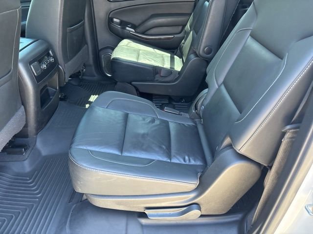 Used 2020 Chevrolet Suburban LT AWD/4WD image 19