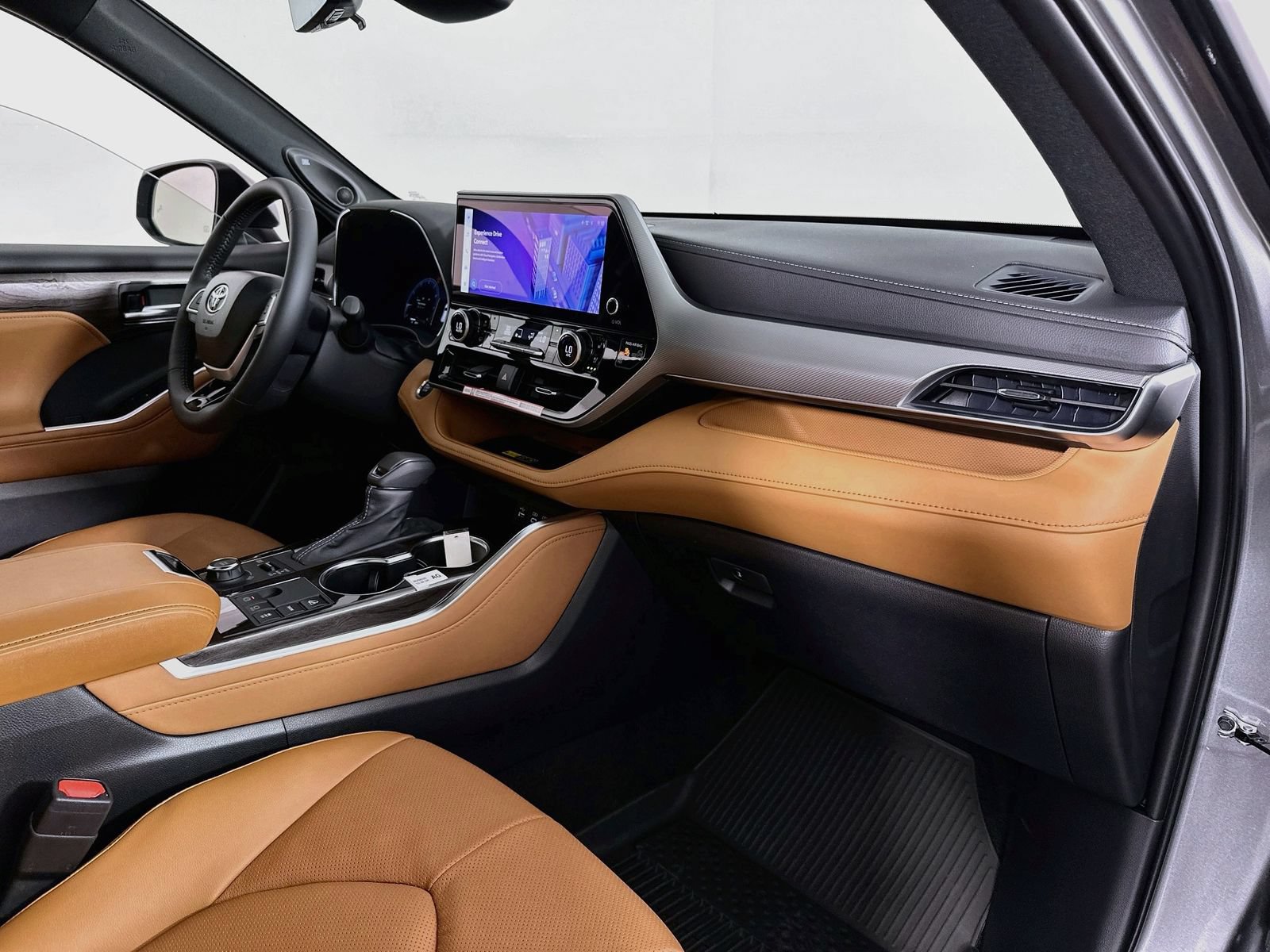 New 2026 Toyota Highlander Platinum AWD/4WD image 32
