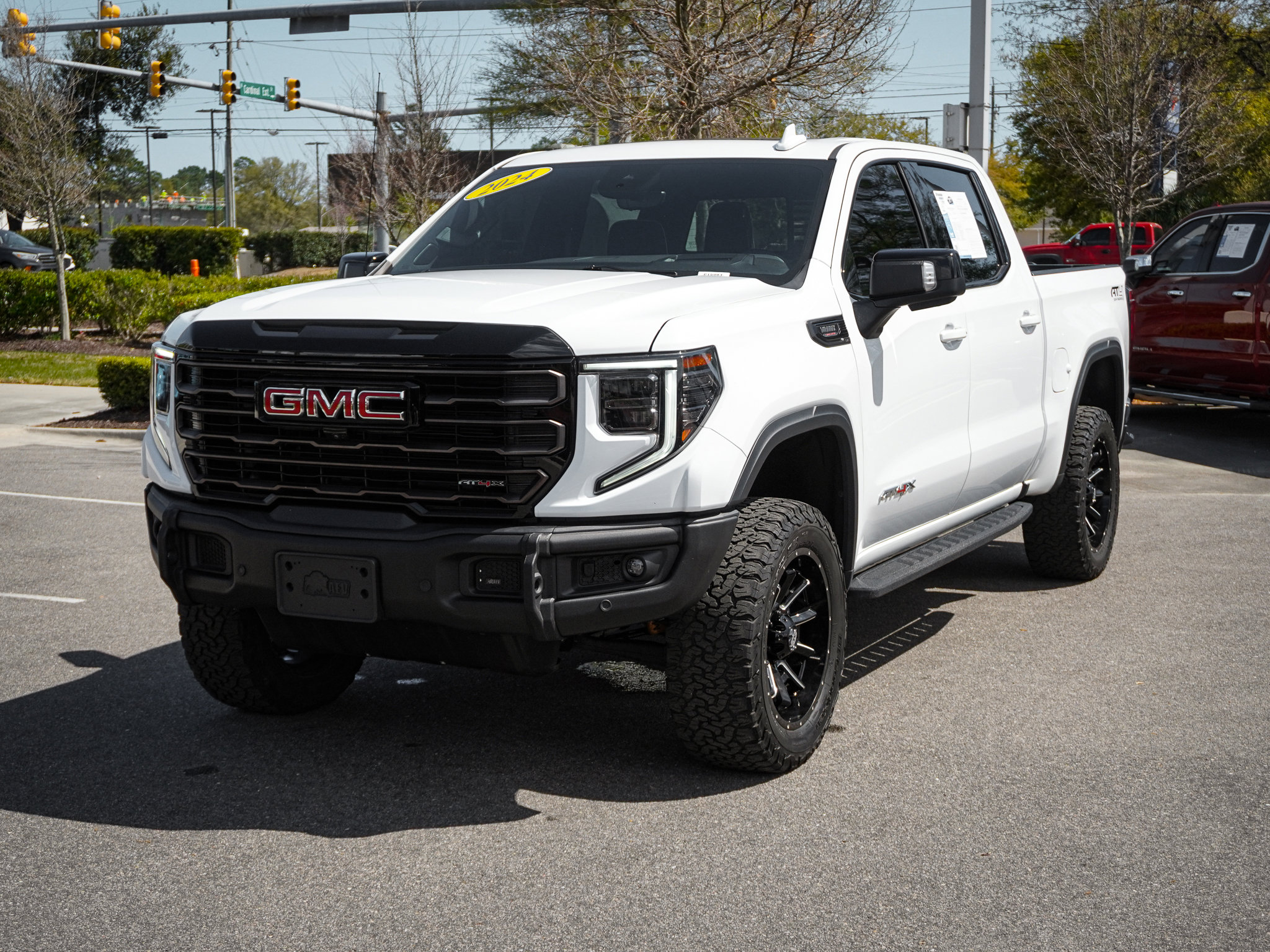 Used 2024 GMC Sierra 1500 AT4X image 5