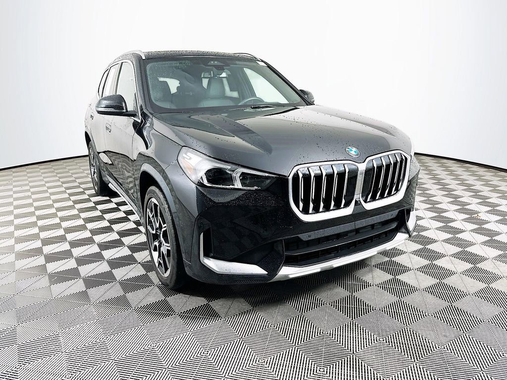 Used 2025 BMW X1 xDrive28i image 2
