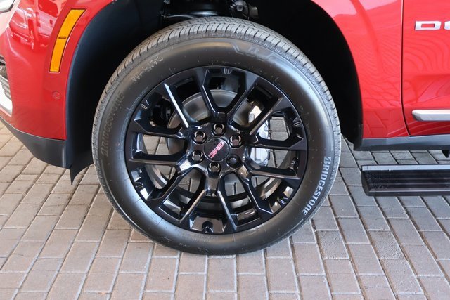 New 2026 GMC Yukon Denali w/ Sun & Power Step Package image 9