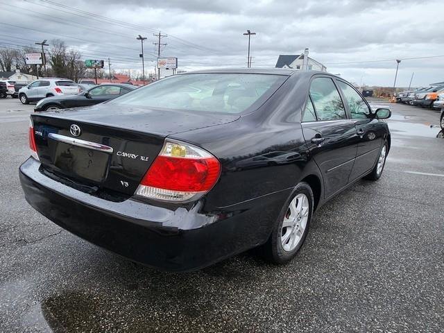Used 2005 Toyota Camry LE FWD image 7