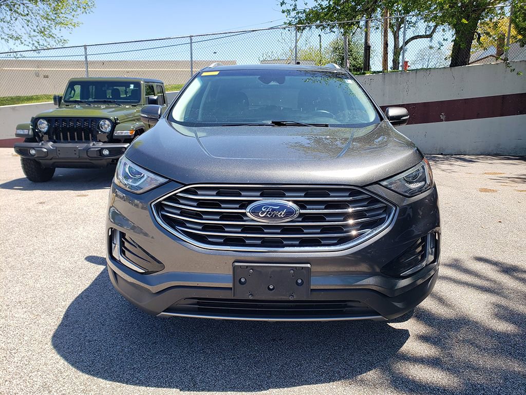 Used 2019 Ford Edge SEL w/ Equipment Group 201A FWD image 2