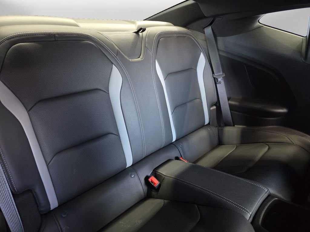 Used 2018 Chevrolet Camaro SS RWD image 19