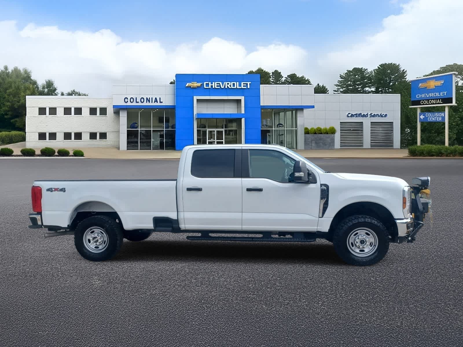 Used 2024 Ford F250 XL w/ XL Off-Road Package AWD/4WD image 3
