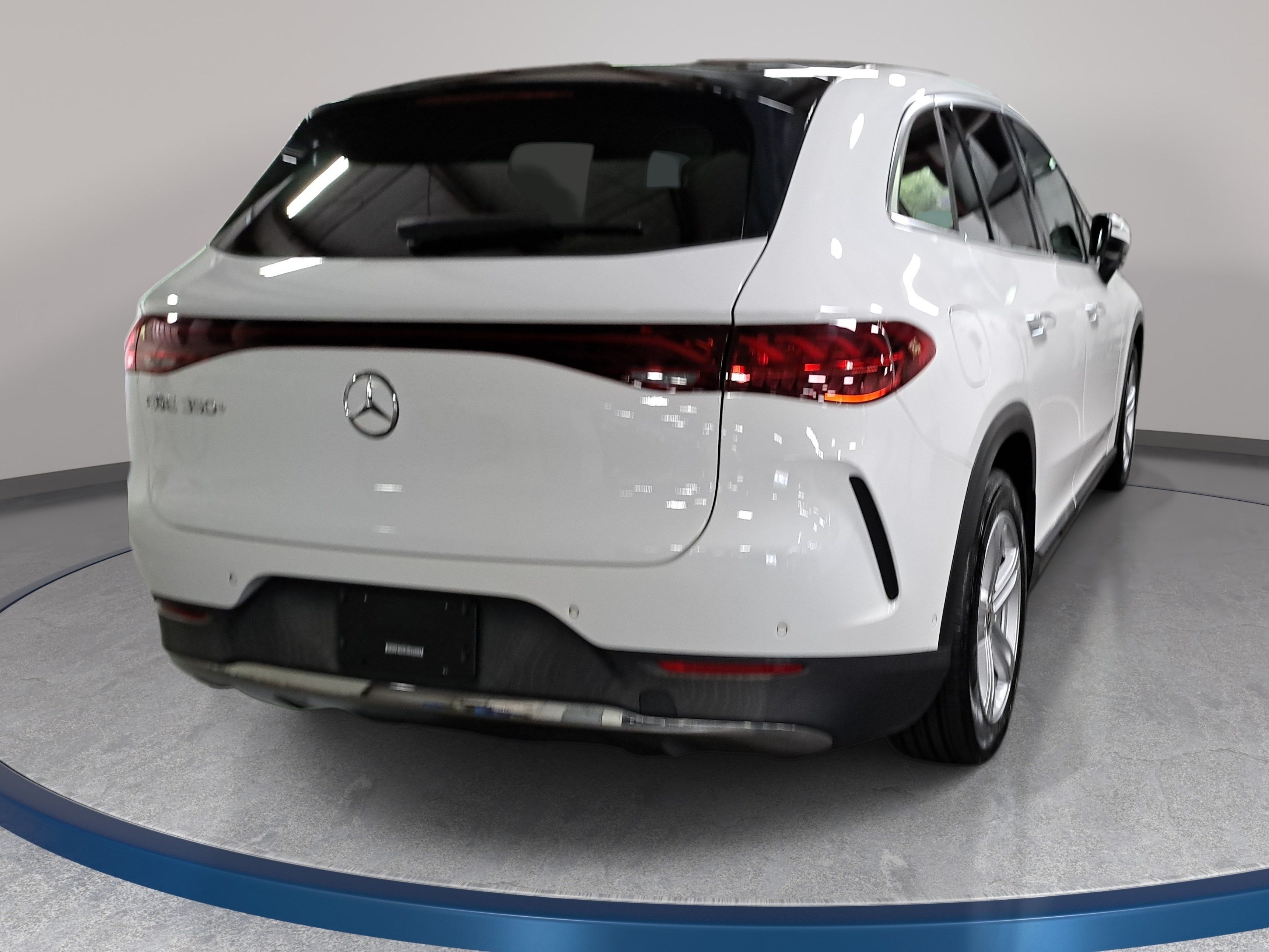 Certified 2023 Mercedes-Benz EQE 350+ SUV image 6